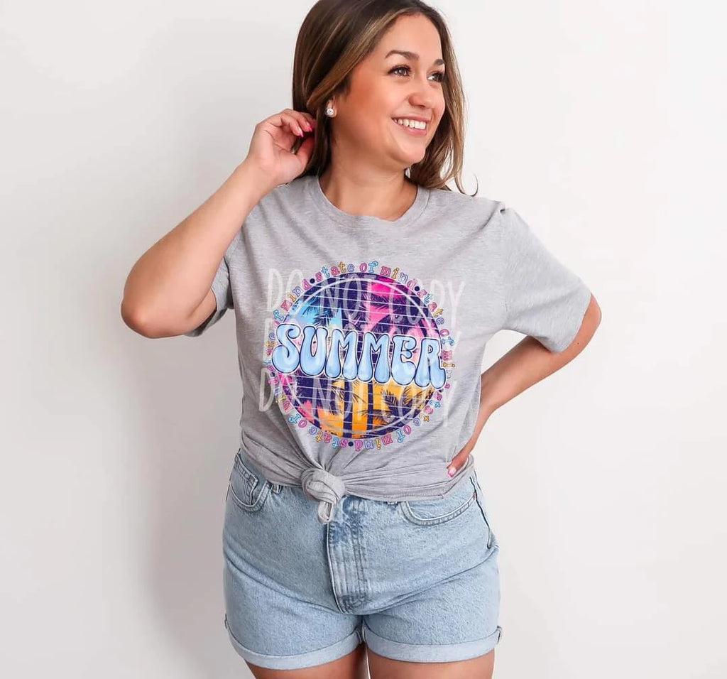Summer state of mind (bright colors, palm trees, circle)